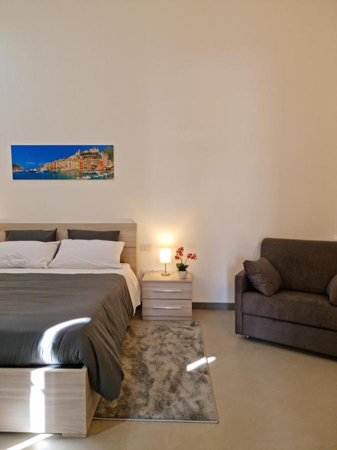 Byron Rooms Специя Номер фото