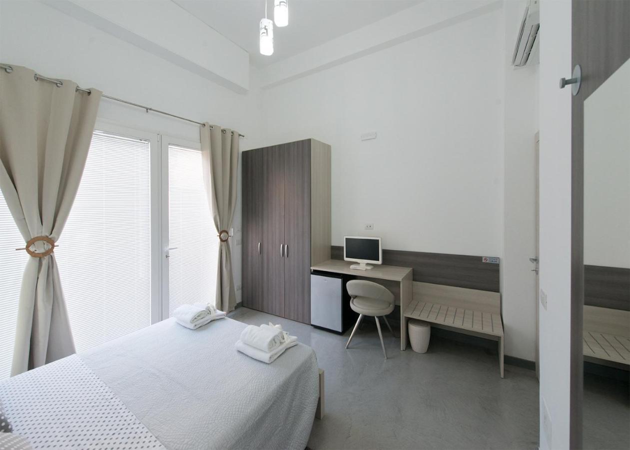 Byron Rooms Специя Экстерьер фото